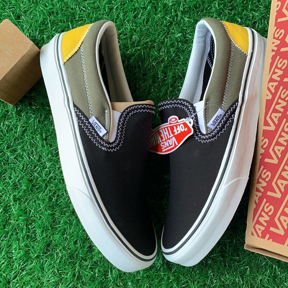 VANS CLASSIC SLIP ON ZIG ZAG MULTI/TRUE WHITE WMNS - Picture 15 of 16